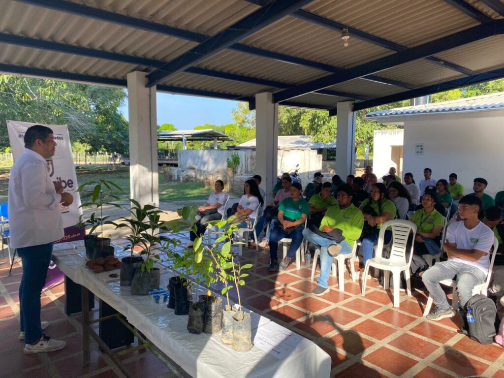 Diversa de Unicaribe impulsa recuperación de especies frutales nativas.