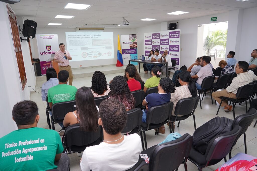 VII Simposio de Investigación e Innovación en el Auditorio Álvaro Cepeda Samudio.