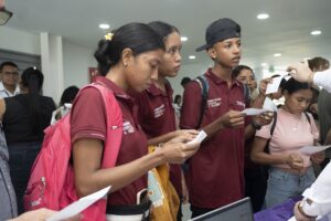 La Feria, realizada en el Campus Costa Verde de la Institución, facilitó más de 100 oportunidades laborales directas para el Magdalena.