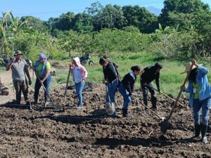 Los futuros técnicos se concentraron en la conservación de recursos mediante prácticas de riego eficiente y cobertura vegetal contra la erosión.