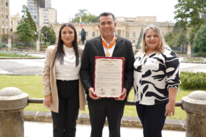 Johana Escobar, Secretaria General de Unicaribe, Leonardo Pérez, rector y Marta Corredor, Vicerrectora Académica de la Institución.