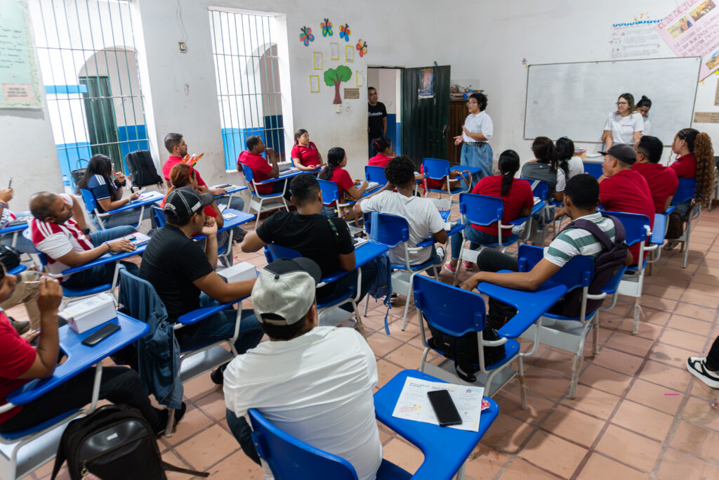 Estrategias formativas, de acompañamiento y motivación que contribuirán al desarrollo integral de los jóvenes.