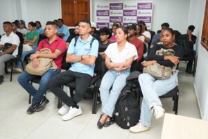 Estudiantes del programa de Ingeniería Industrial Unicaribe.