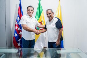 Rector Unicaribe, Leonardo Perez Suescún y Alcalde de Algarrobo, Juan Vargas Arias.
