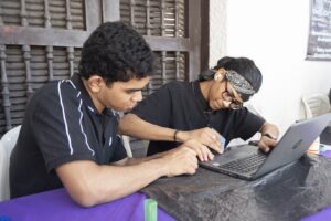 Mantenimiento y Reparación de Equipos de Cómputo. Bajo la coordinación del Programa de Ingeniería Informática.