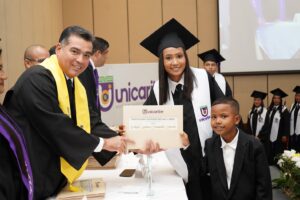 La Institución entregó un total de 786 títulos, distribuidos en 488 técnicos profesionales, 166 tecnólogos y 132 profesionales.