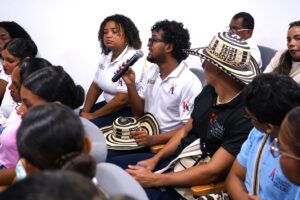 Durante el encuentro, estudiantes, miembros de la comunidad institucional e invitados especiales, tuvieron la oportunidad de conocer diversas experiencias vinculadas al folclor universitario.