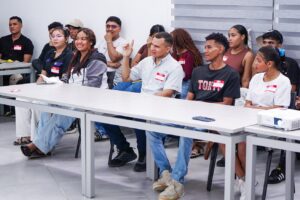 Sesión del programa English Lab centrada en el desarrollo de competencias de interacción profesional (Networking).