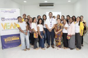 Taller “Trabajo en equipo: sinergia, confianza y comunicación efectiva”, liderado por el administrador de empresas Oscar Felipe Morales.
