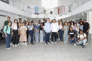 Unicaribe acerca a los futuros ingenieros industriales a las exigencias del entorno productivo, promoviendo la actualización de conocimientos en seguridad alimentaria y mejora continua