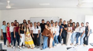 A través de la estrategia «Cuidar para permanecer», los alumnos recibieron acompañamiento integral y orientación académica preventiva.