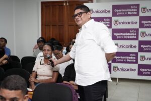 Profesor Juan Camilo Duarte Salinas, quien es contador público con amplia experiencia en NIIF y en los campos contable, financiero, tributario y administrativo.