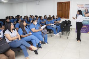Antropóloga Jeannie Carolina Sánchez Mendoza, de la Institución anfitriona.